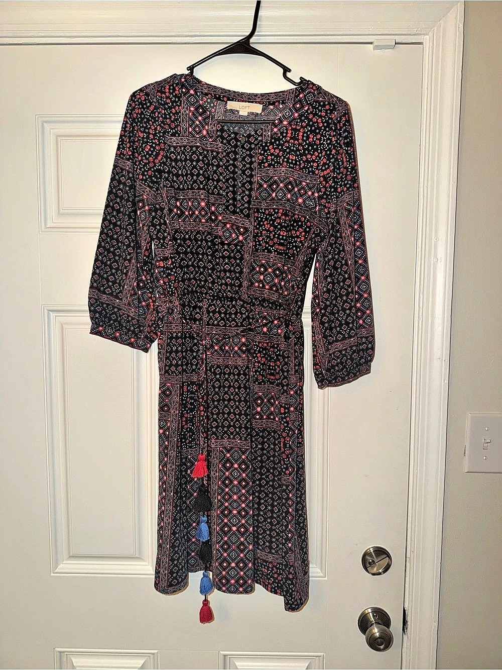LOFT Geometric Midi Dress in Black & Red Size Medium